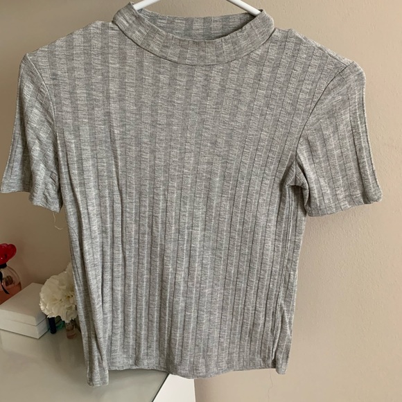 Casual grey top - Picture 1 of 2